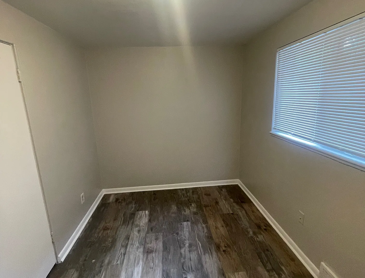2 bed, $1,400 — Photo 4