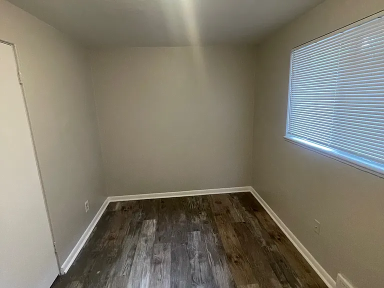 3020 N Columbine St — Photo 4