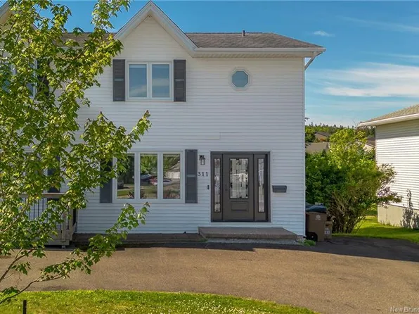 311 Boars Head Rd, Saint John, NB E2K 5B9