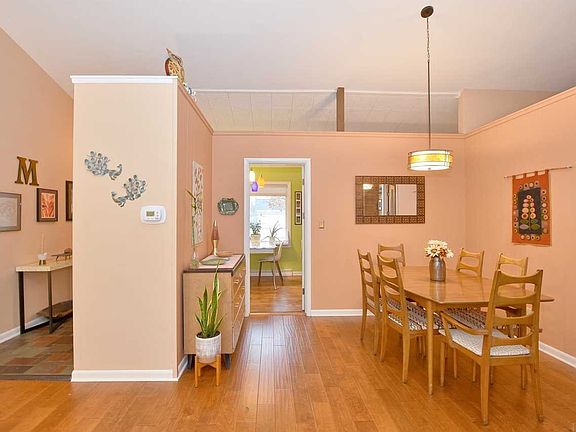 5th image of 1524 Plaza Dr