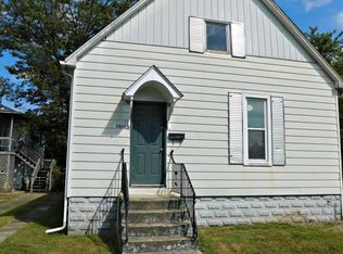 1008 E 3rd St, Centralia, IL 62801