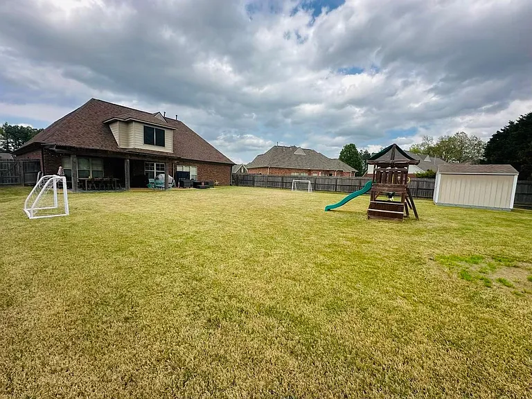 10501 Spruce Ridge Ln — Photo 19