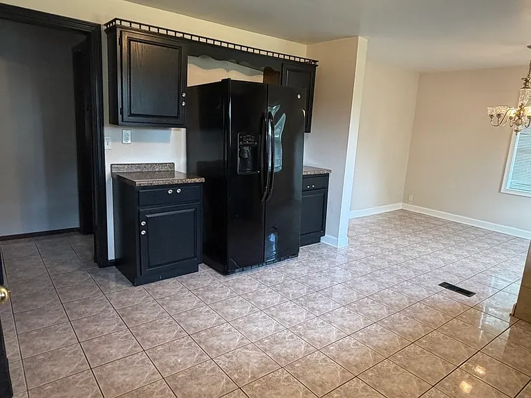 39 Leonard St #1 — Photo 16