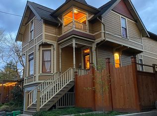 3020 SE Yamhill St, Portland, OR 97214