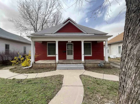 216 N Elm St, Wellington, KS 67152