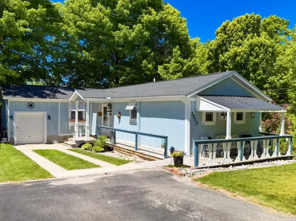 3573 N Line St, Spruce, MI 48762