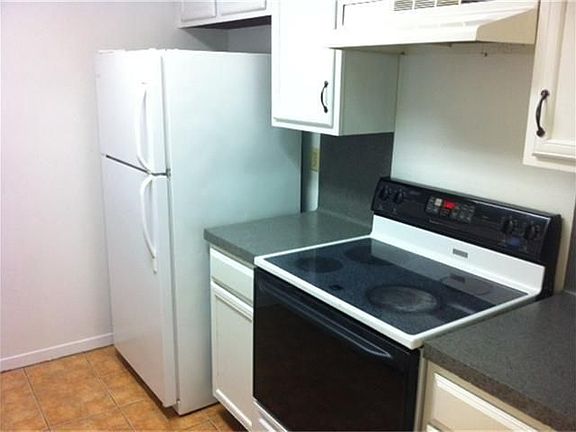 2nd image of 10144 Waterstone Dr