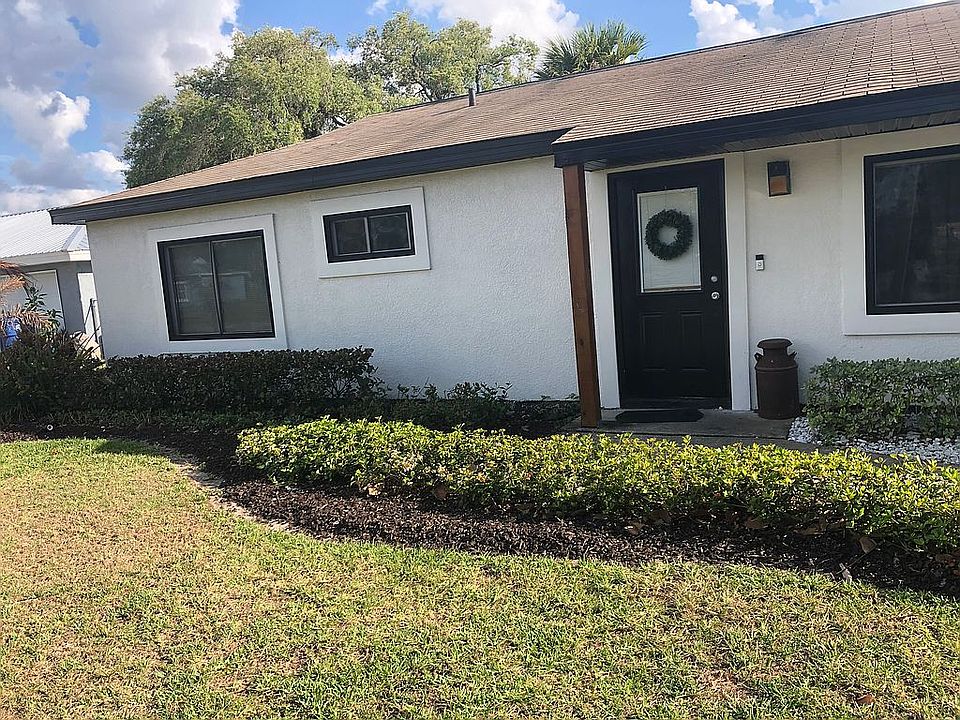 2nd image of 4005 W Palomar Cir