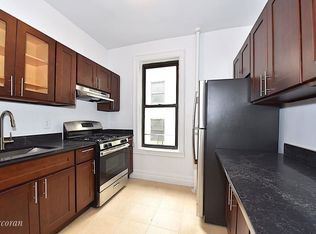 3150 33rd St APT 9C, Astoria, NY 11106
