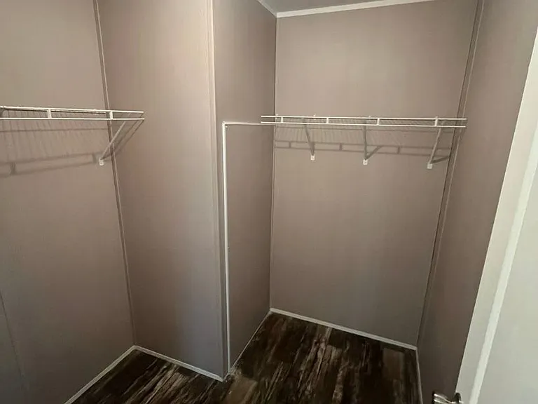 1335 Bell Ave — Photo 15