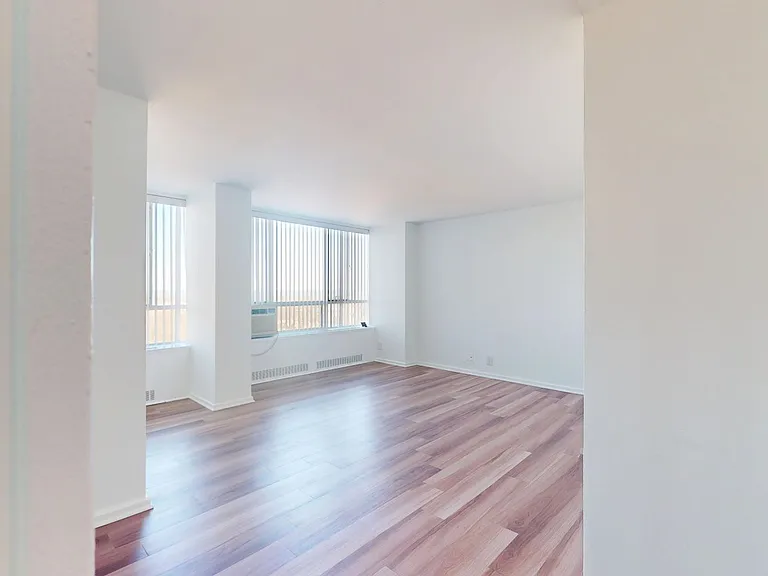 Dining/Living room