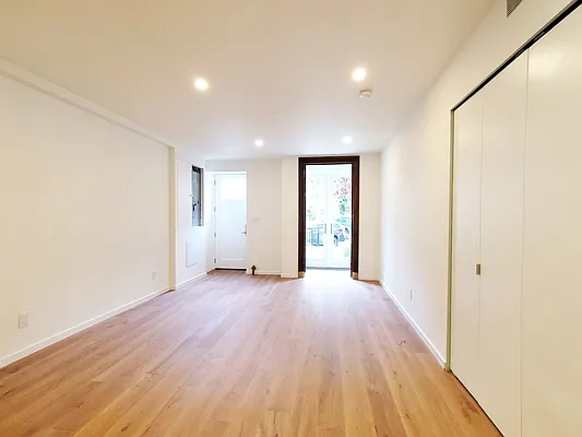 Rented by Brown Harris Stevens | media 11