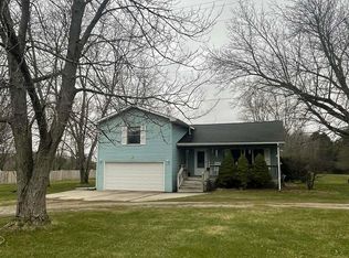 11277 Irish Rd, Otisville, MI 48463