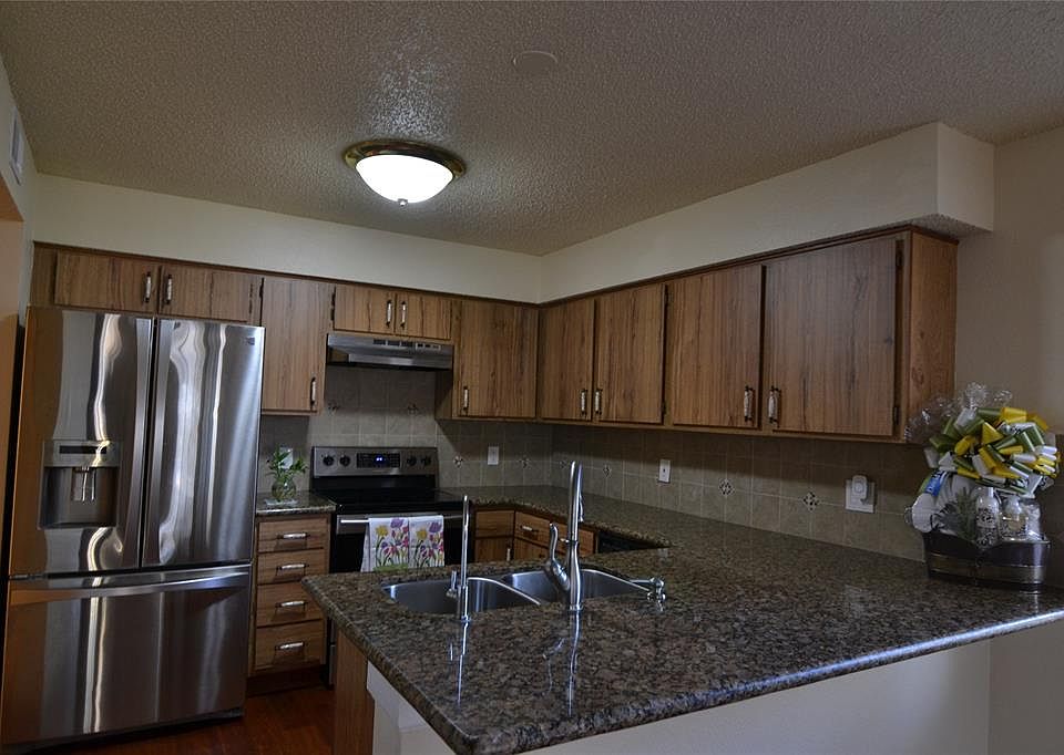 1st image of 13461 Garden Grove St #761