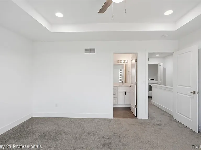 2917 Summers Pl — Photo 31