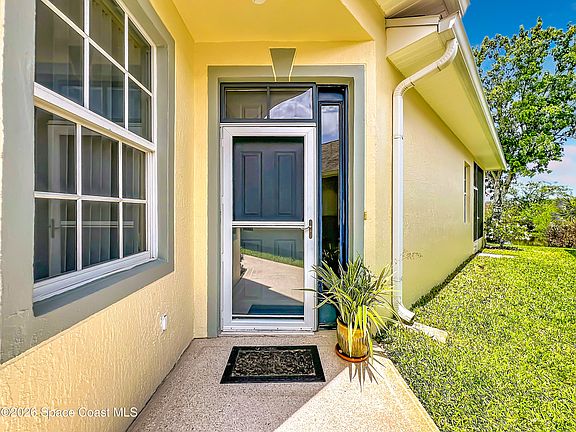 5th image of 4381 Timothy Dr