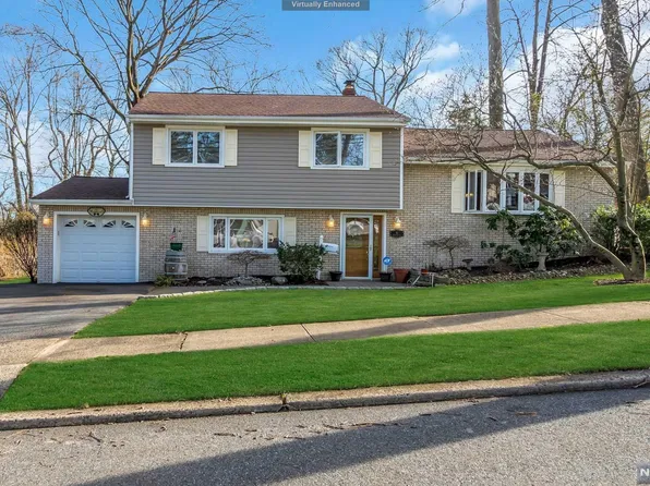 91 Birchwood Ter, Wayne, NJ 07470