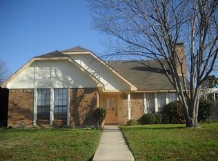 821 Blue Oak Dr, Lewisville, TX 75067