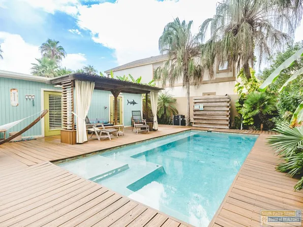 121 E Swordfish St, South Padre Island, TX 78597