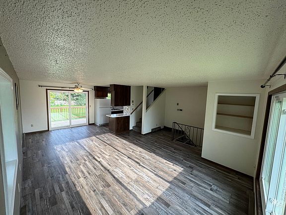 3rd image of 3734 W Regent Dr