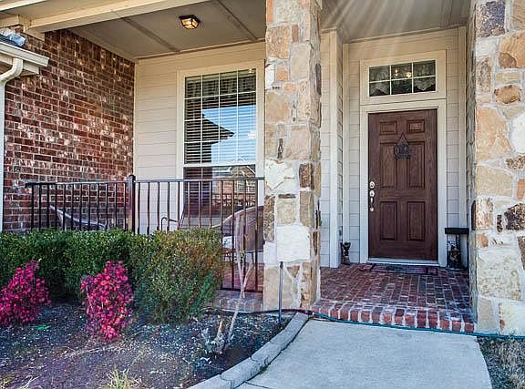 2nd image of 217 Starlight Ln