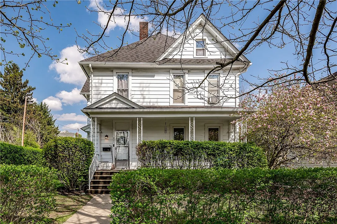 421 Franklin St photo 1