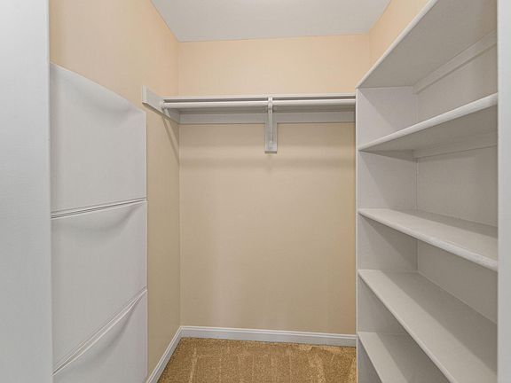 5th image of 1817 Queens Ln #2161