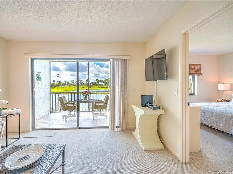 5593 NE Gulfstream Way — Photo 25