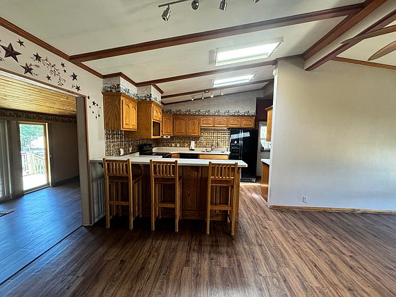 5th image of 604 Lincoln Dr