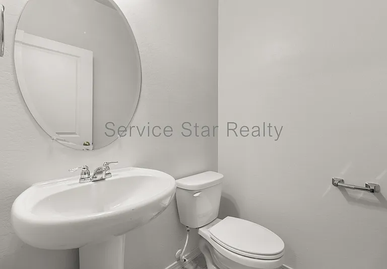 2402 E Alonso Dr — Photo 9