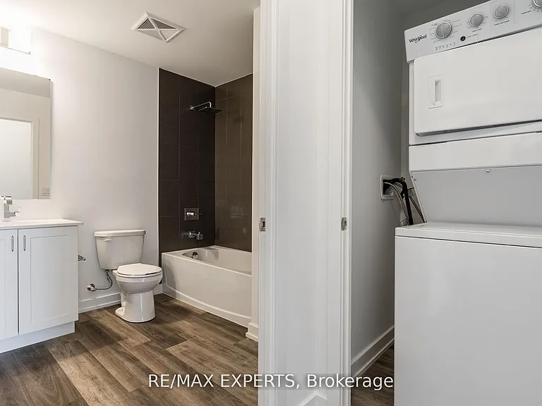 430 Essa Rd #424 — Photo 17