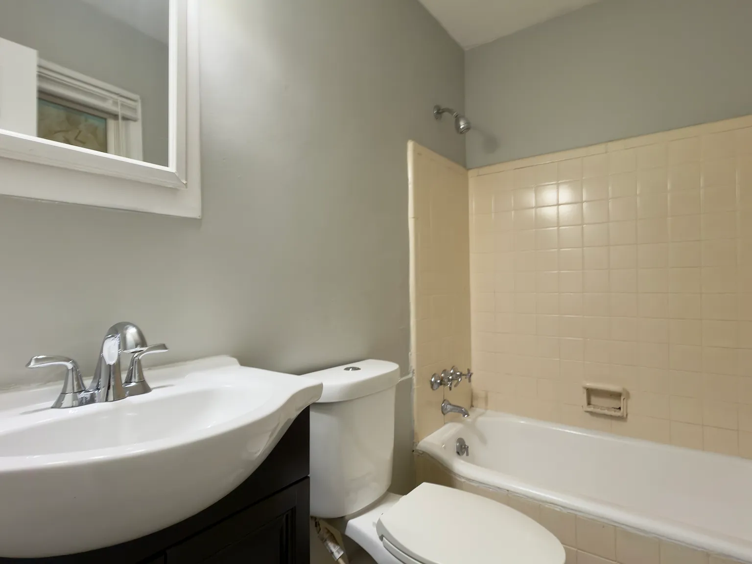 3 bed, 1008 sqft, $1,190 — Photo 3