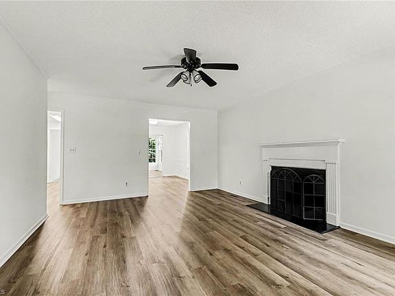 5th image of 4335 Creekridge Ln