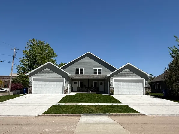 584 Grove St, Oshkosh, WI 54901