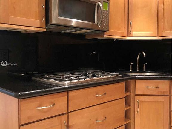 5th image of 700 Biltmore Way APT 409