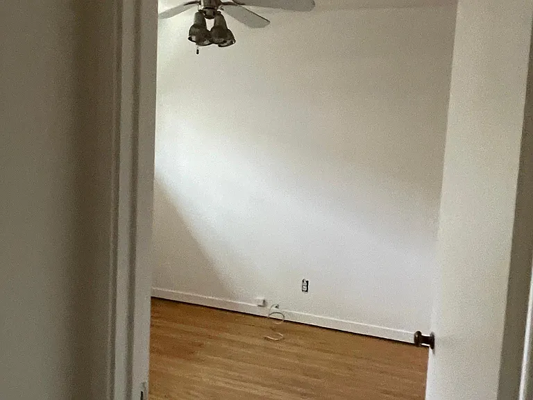 950 Happy Valley Ct — Photo 4