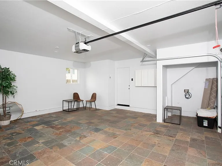 1425 Crown Cir — Photo 22