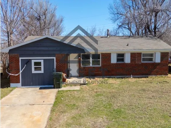 1216 McGregor Dr, Midwest City, OK 73130