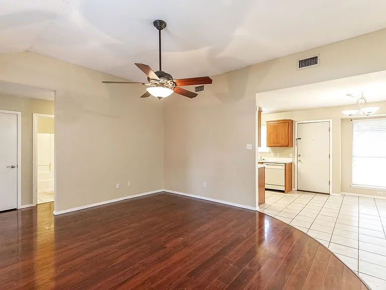 3834 Purdue Ln — Photo 6