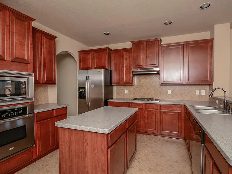25939 Celtic Terrace Dr — Photo 12