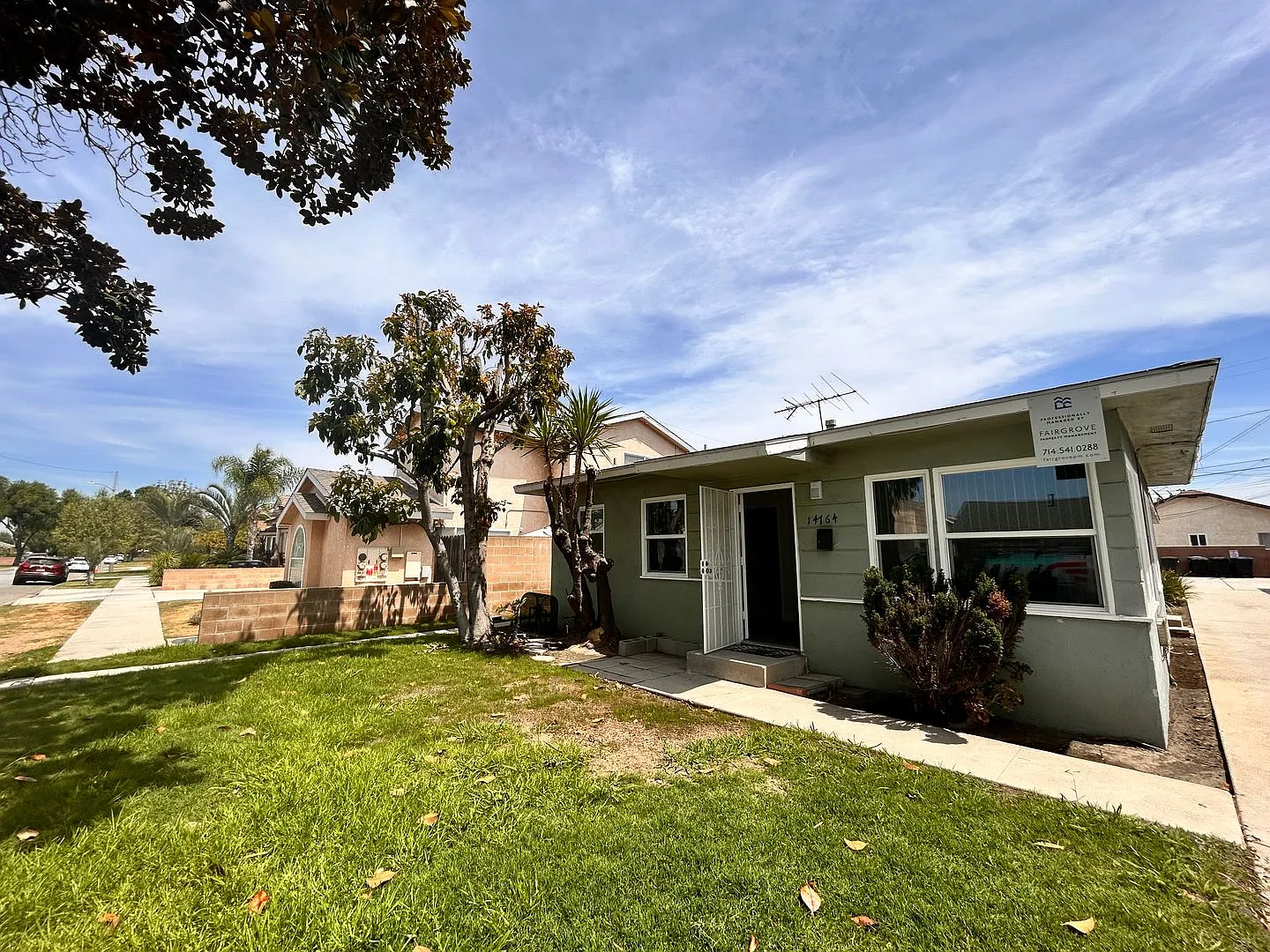 14764 Ryon Ave — Photo 2