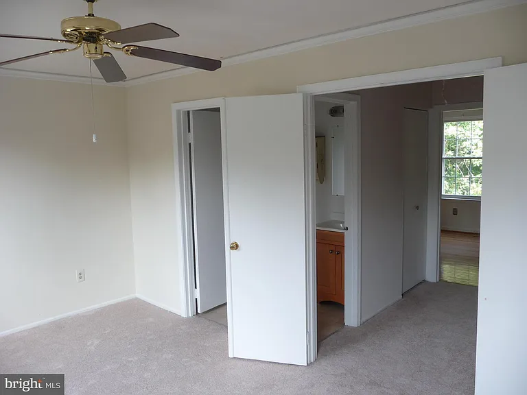 7665 Sheffield Village Ln — Photo 14