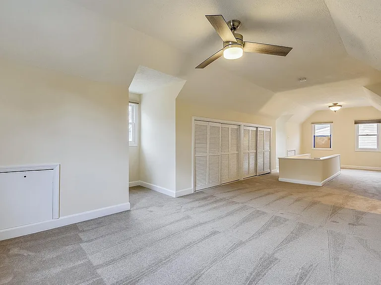 210 E Hamilton Ave — Photo 38