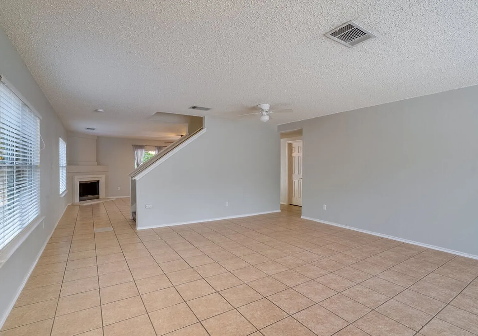 7903 Bramble Bush Dr, Austin, Texas 78747 — Photo 3