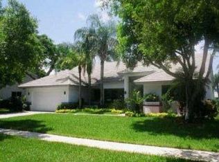 10640 NW 5th St, Plantation, FL 33324