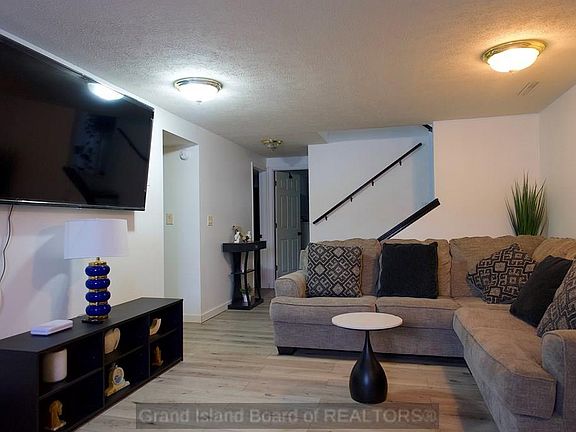 2nd image of 519 West Ave