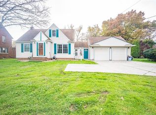 38360 Aurora Rd, Solon, OH 44139