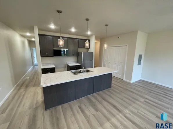 9308 W 32nd St #9, Sioux Falls, SD 57106