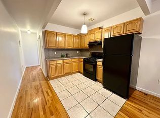 1033 Pacific St #2R, Brooklyn, NY 11238