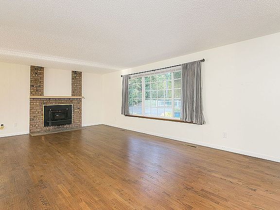 2nd image of 12206 Robinhood Ln Unit A